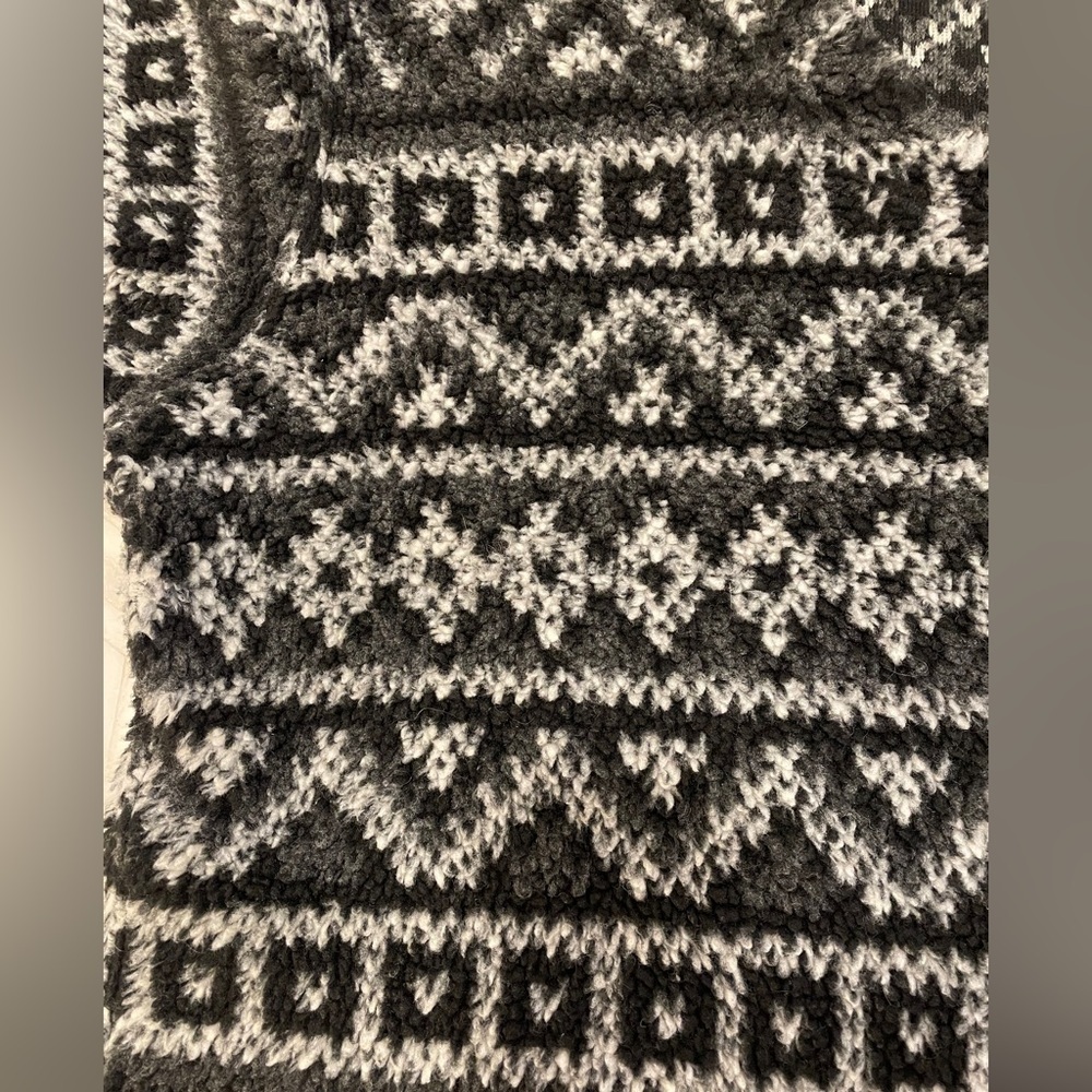 Engineered Garments Geometric Fairisle Fuzzy Faux Sherpa Fleece Short 1/2 Sleeve - Picture 6 of 7